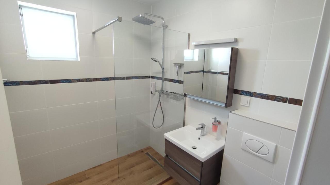 Apartment Joerg Sibiu Bagian luar foto